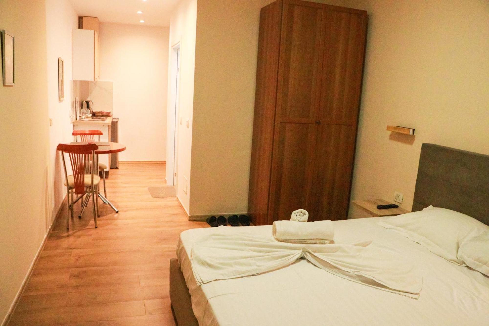 Nest&Rest Studios Tirana Zewnętrze zdjęcie